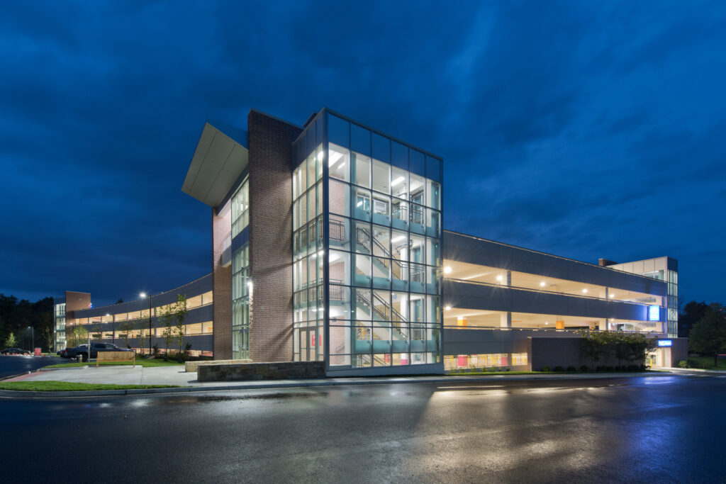 Inova Loudoun Hospital Garage