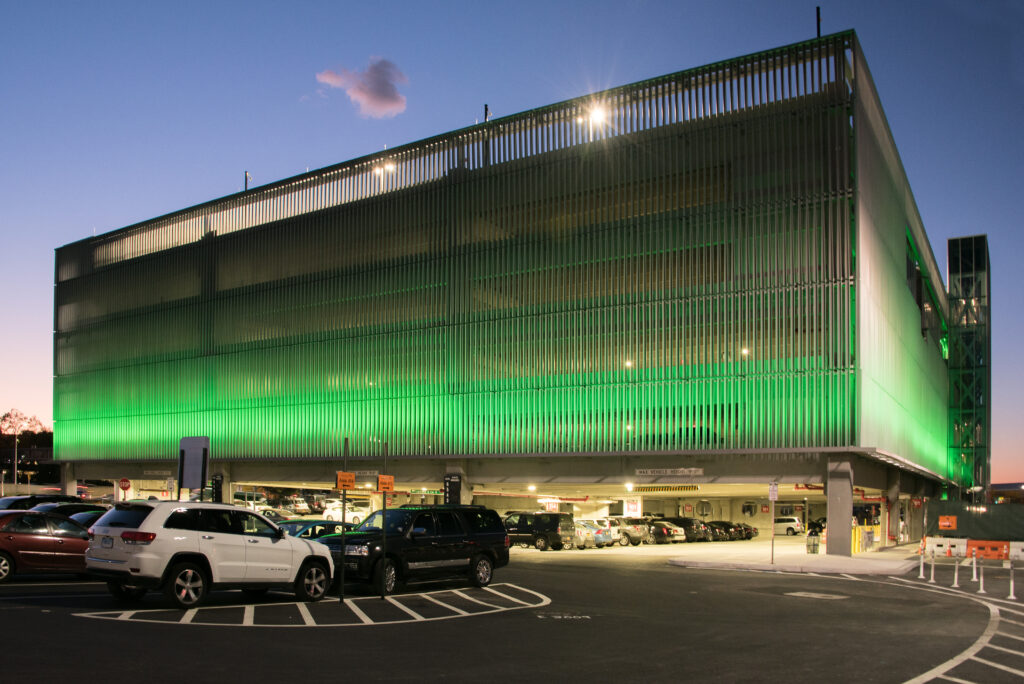LaGuardia Airport East Parking Garage