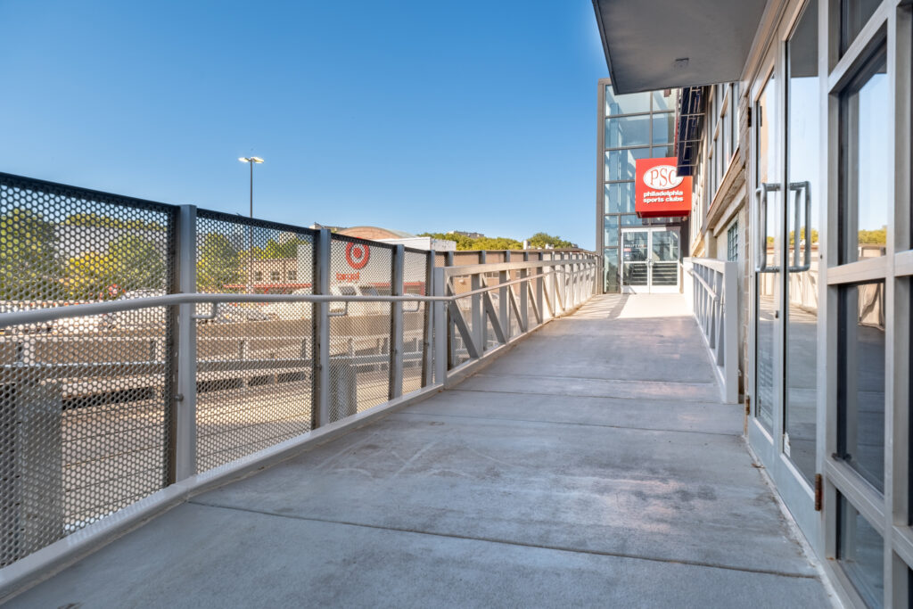 Pedestrian bridge Rodin Place